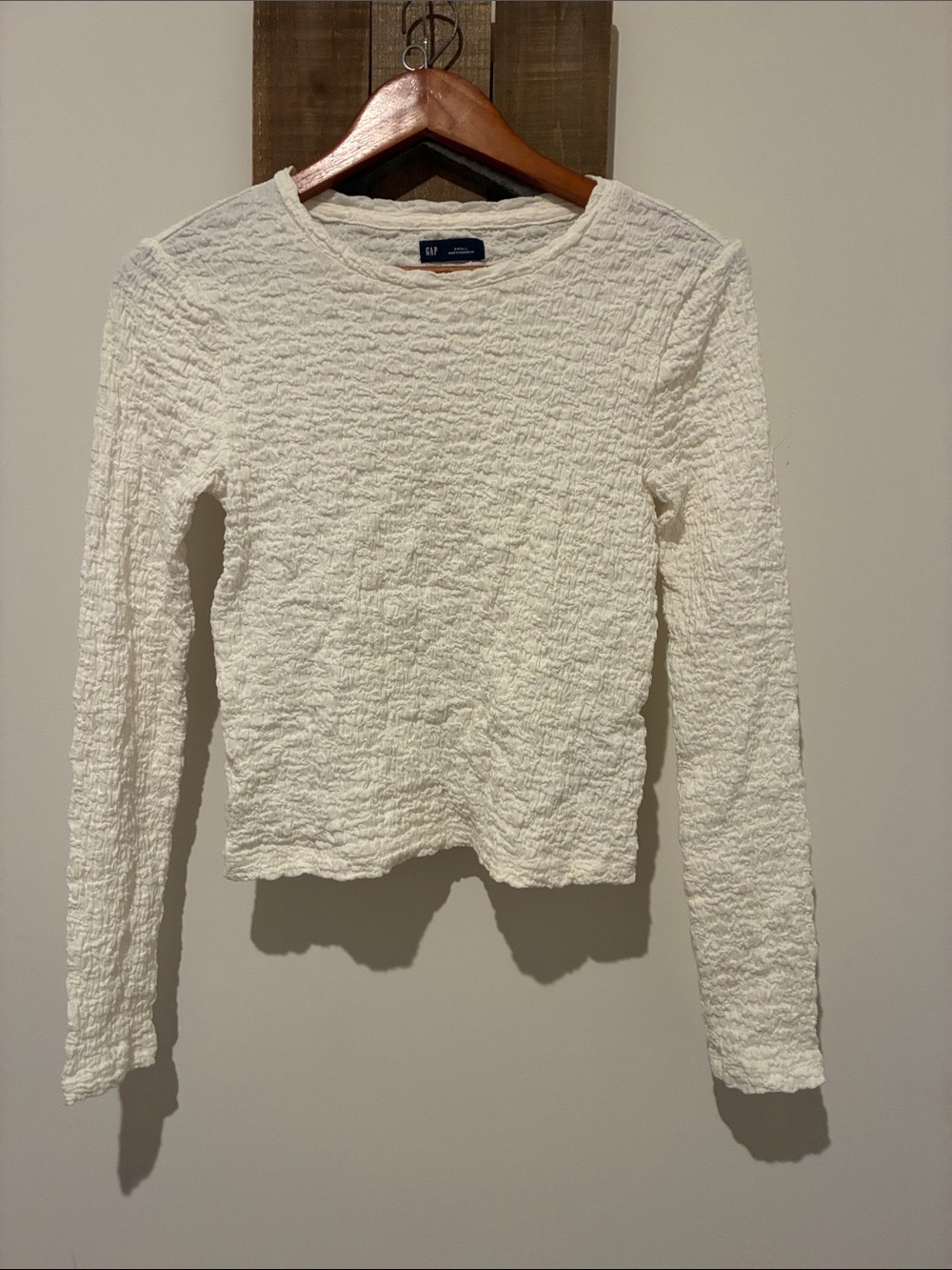 GAP Ivory Textured Long Sleeve Crew Top